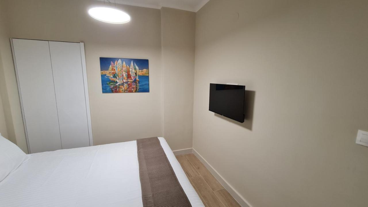 Kyana Luxury Apartment เทสซาโลนิกิ ภายนอก รูปภาพ